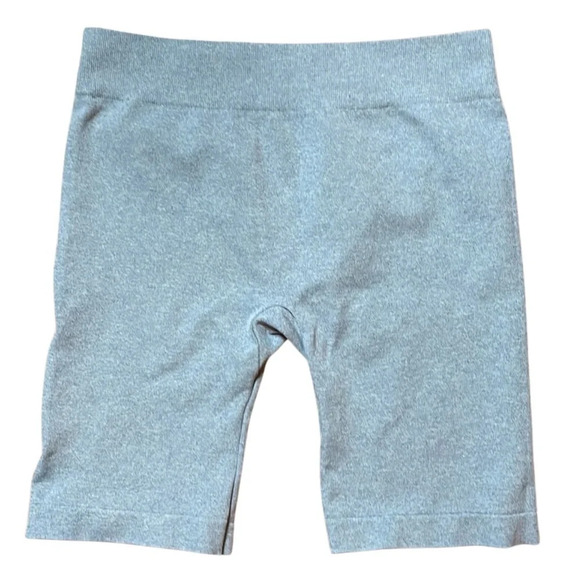 NWOT Free People Intimately Seamless Bike Short Heather Grey M/L NWOT - Picture 3 of 4